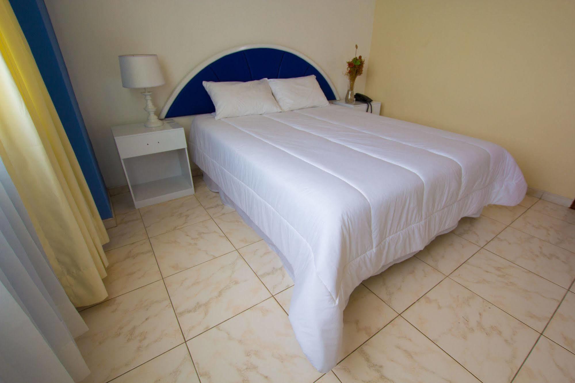Blue Bay Hotel Salinas  Luaran gambar